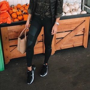 Alo Yoga High waist Moto Legging